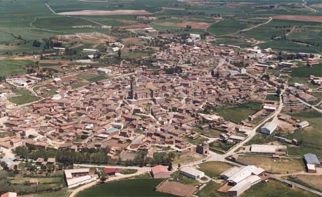 Vista a&eacute;rea de Santa Mar&iacute;a del Campo, Burgos, Espa&ntilde;a.